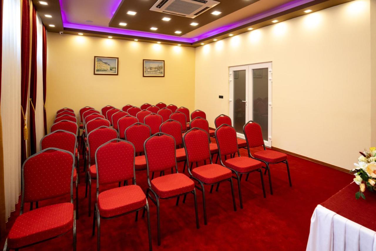 Boutique Hotel Golden Star Tuzla Esterno foto